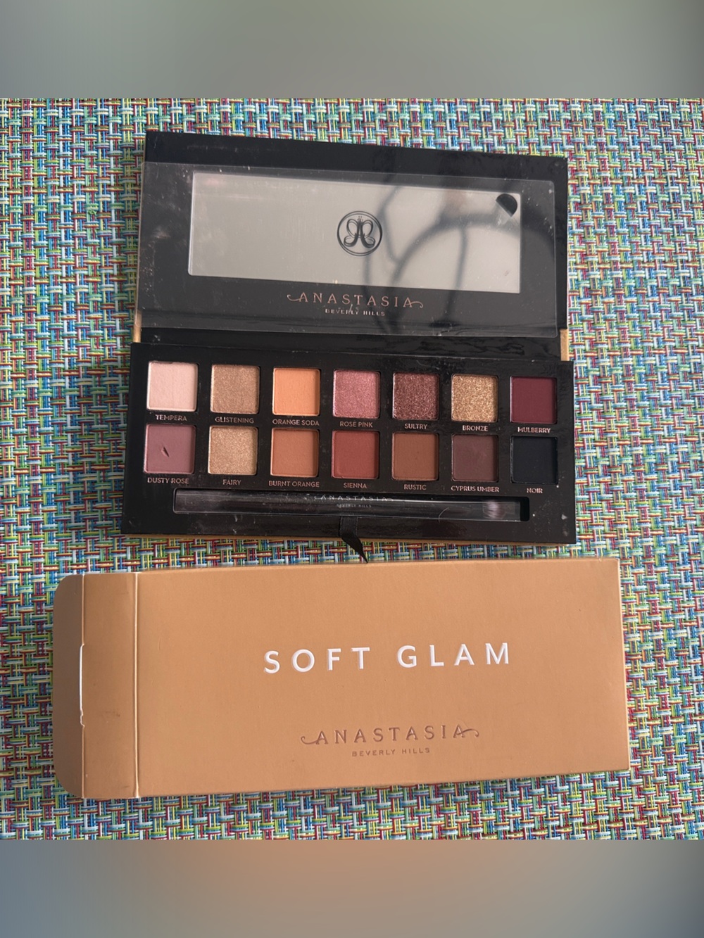 Anastasia Beverly Hills Soft Glam Eyeshadow Palette - Picture 9 of 9